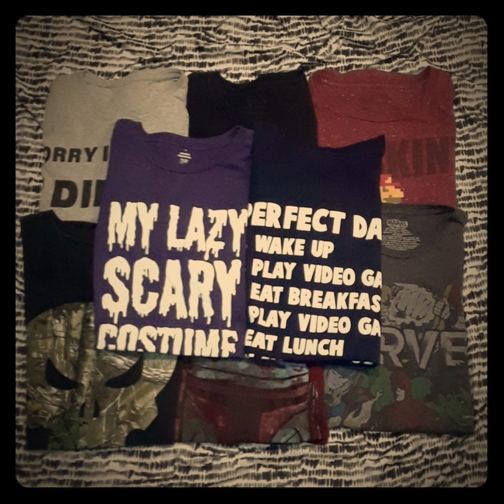 8 graphic tees